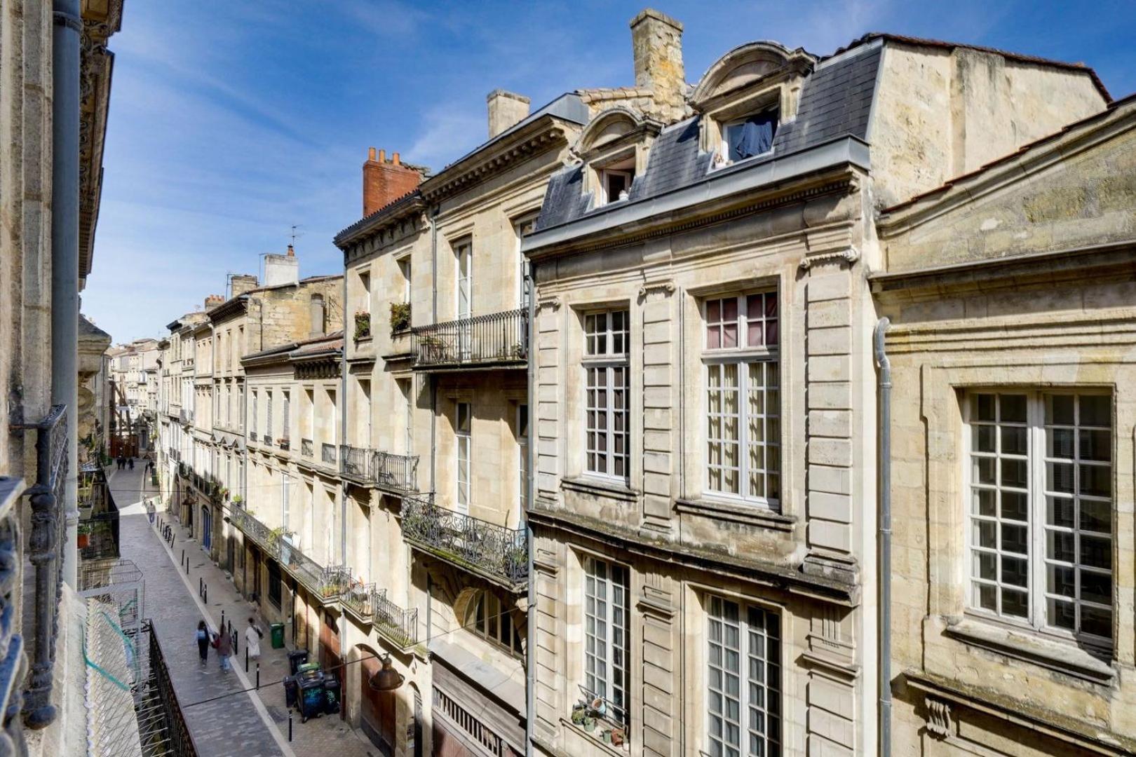 Charming In The Heart Of Apartment