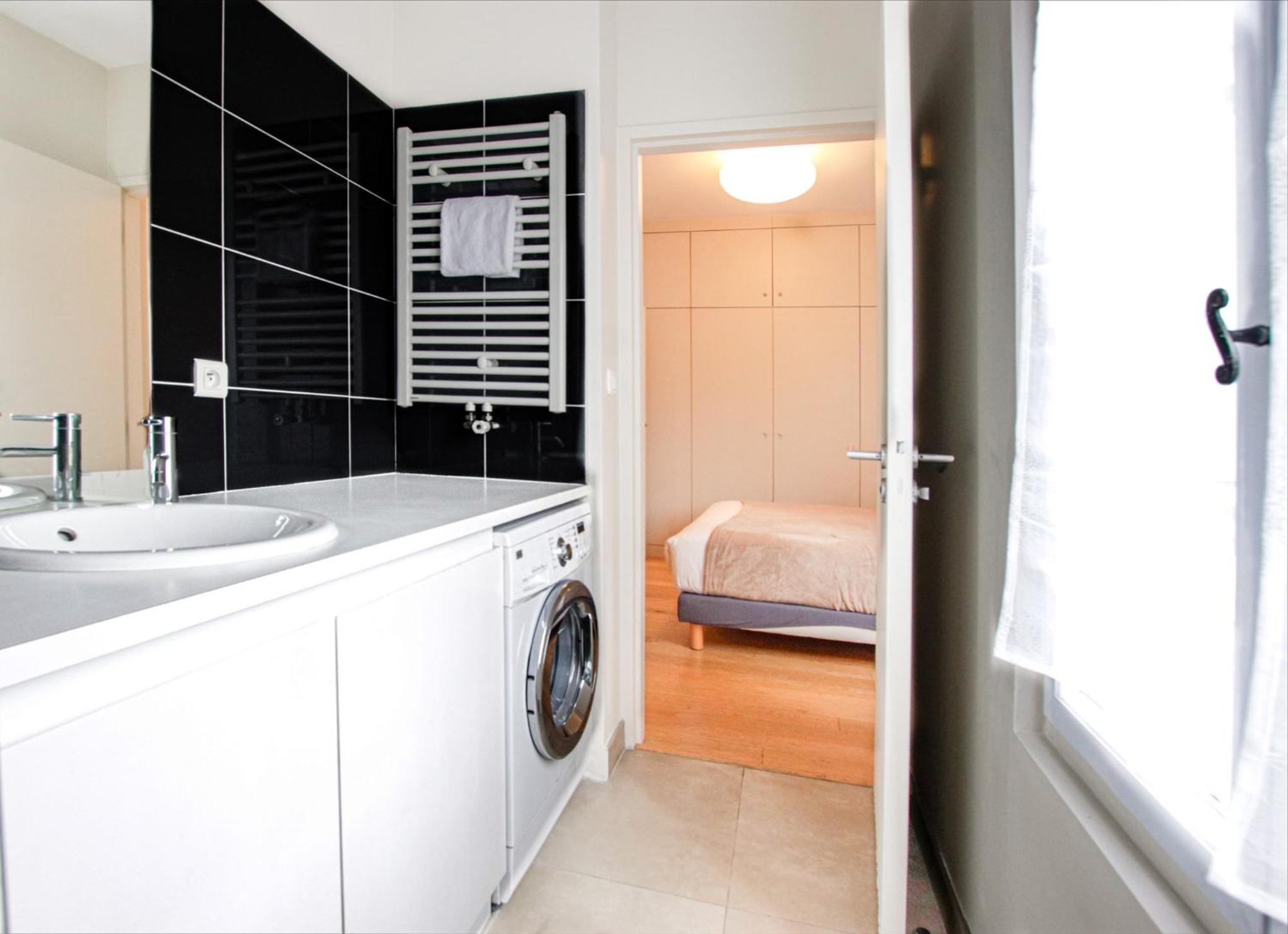T2 De Luxe Face Au Jardin Public *