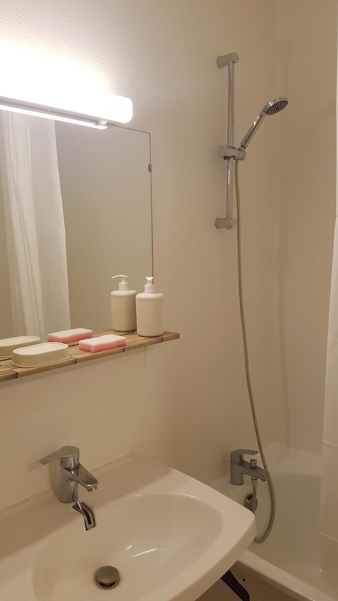 Apartment Agreable Proche Toutes Commodites