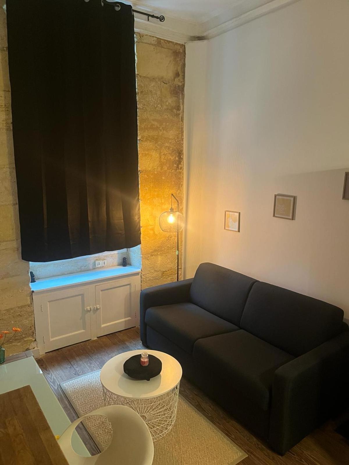 Bel Avec Mezzanine En Plein Centre De Bordeaux