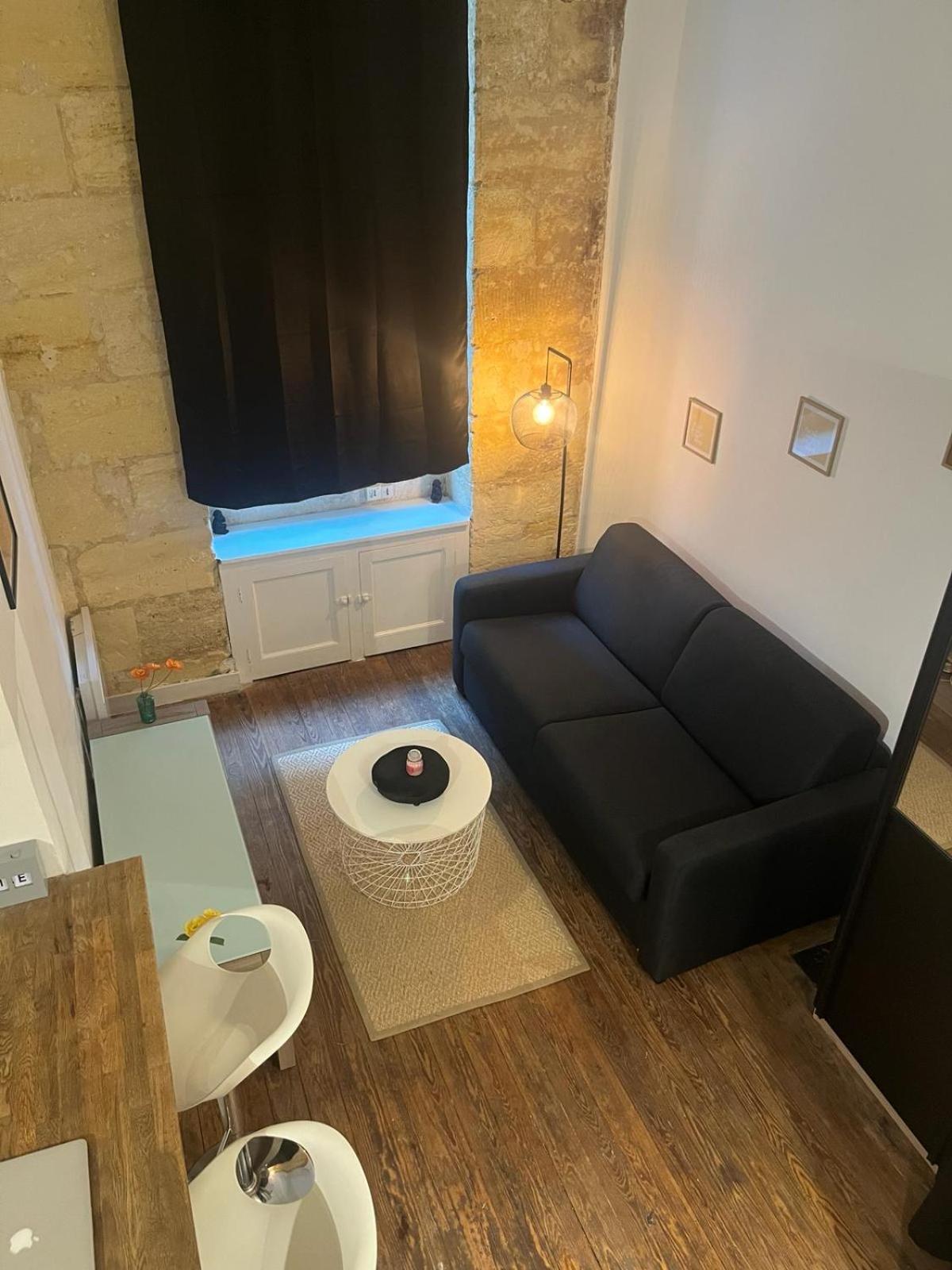 Bel Avec Mezzanine En Plein Centre De Apartment