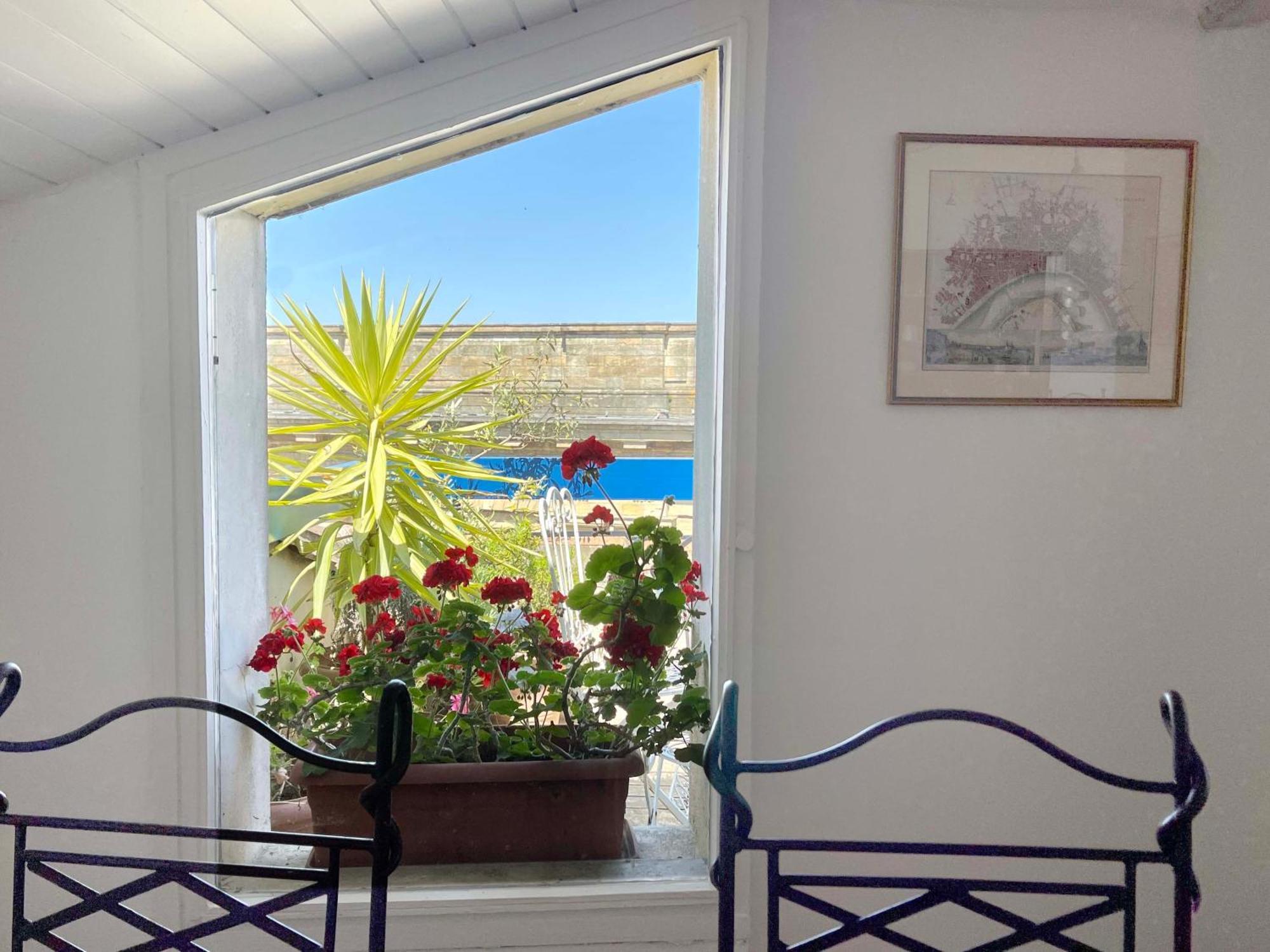 Apartment Terrace Bordeaux