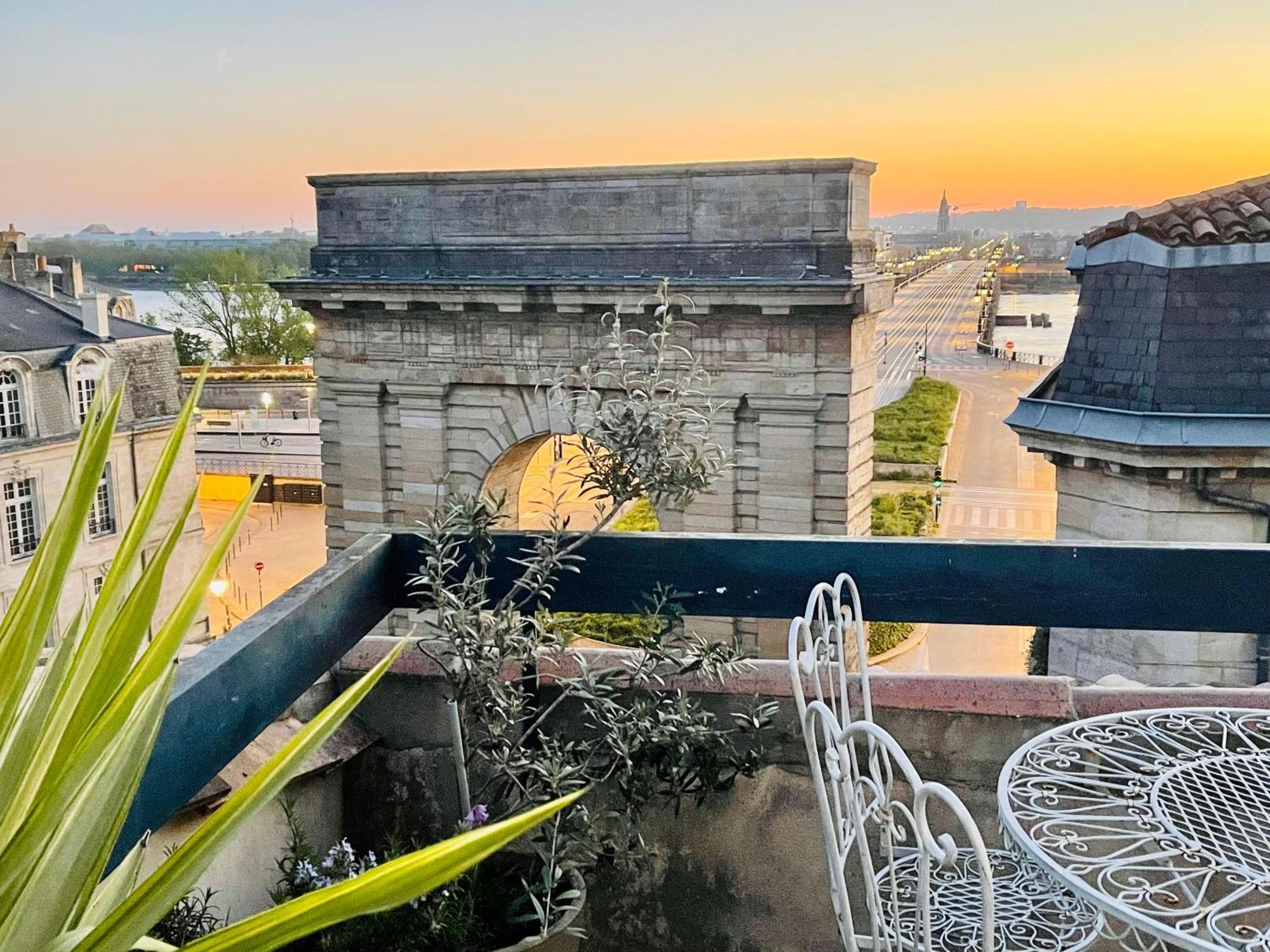 Terrace Bordeaux