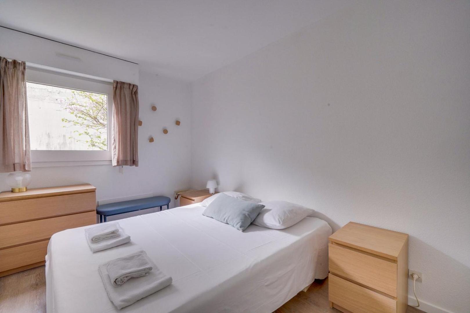 Appartement Pleasant Flat In With Terrace And Parking