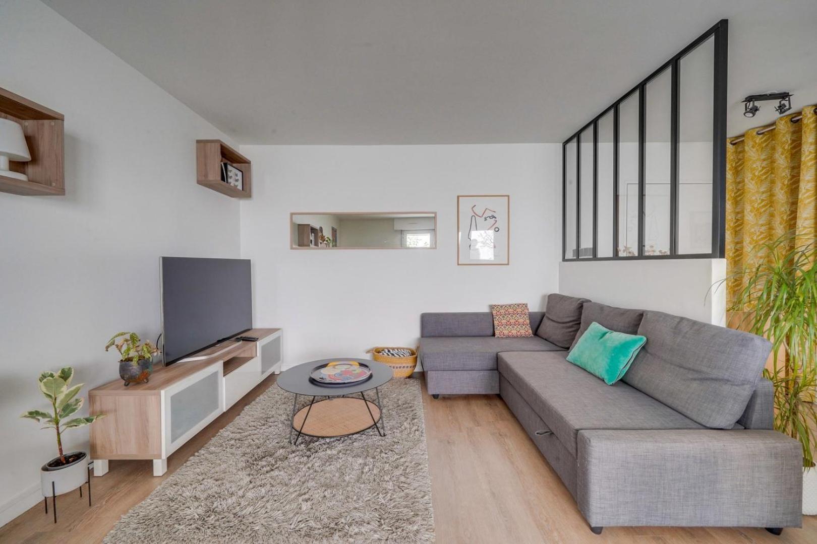 Pleasant Flat In With Terrace And Parking Appartement *