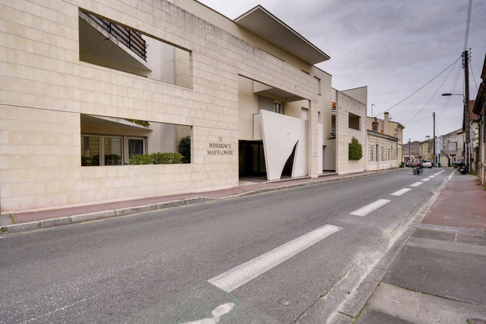 Pleasant Flat In With Terrace And Parking Appartement Bordeaux
