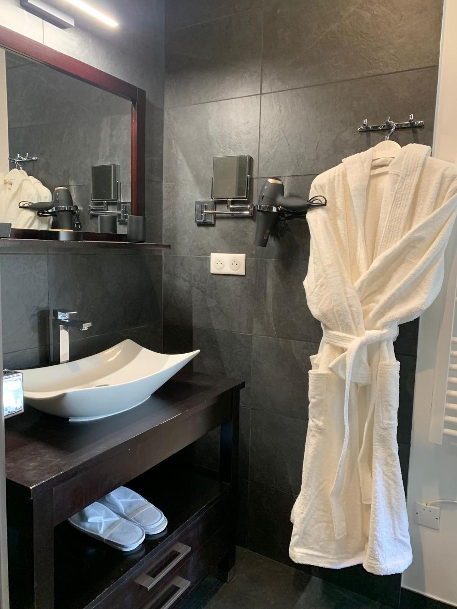 Bed & Breakfast La D'ambroise *