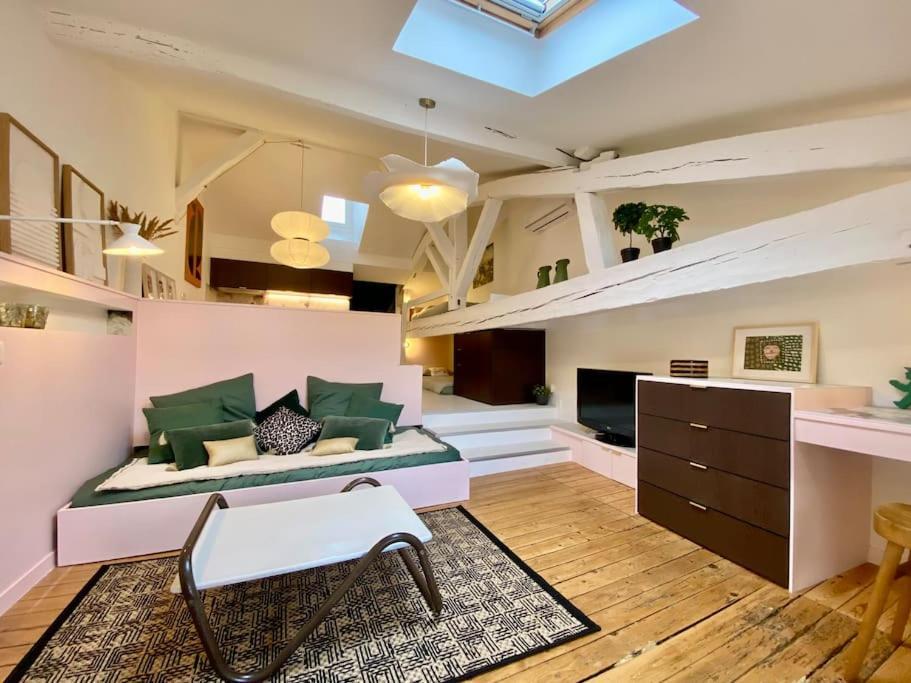 Apartment Cocon Sous Les Toits De Bordeaux