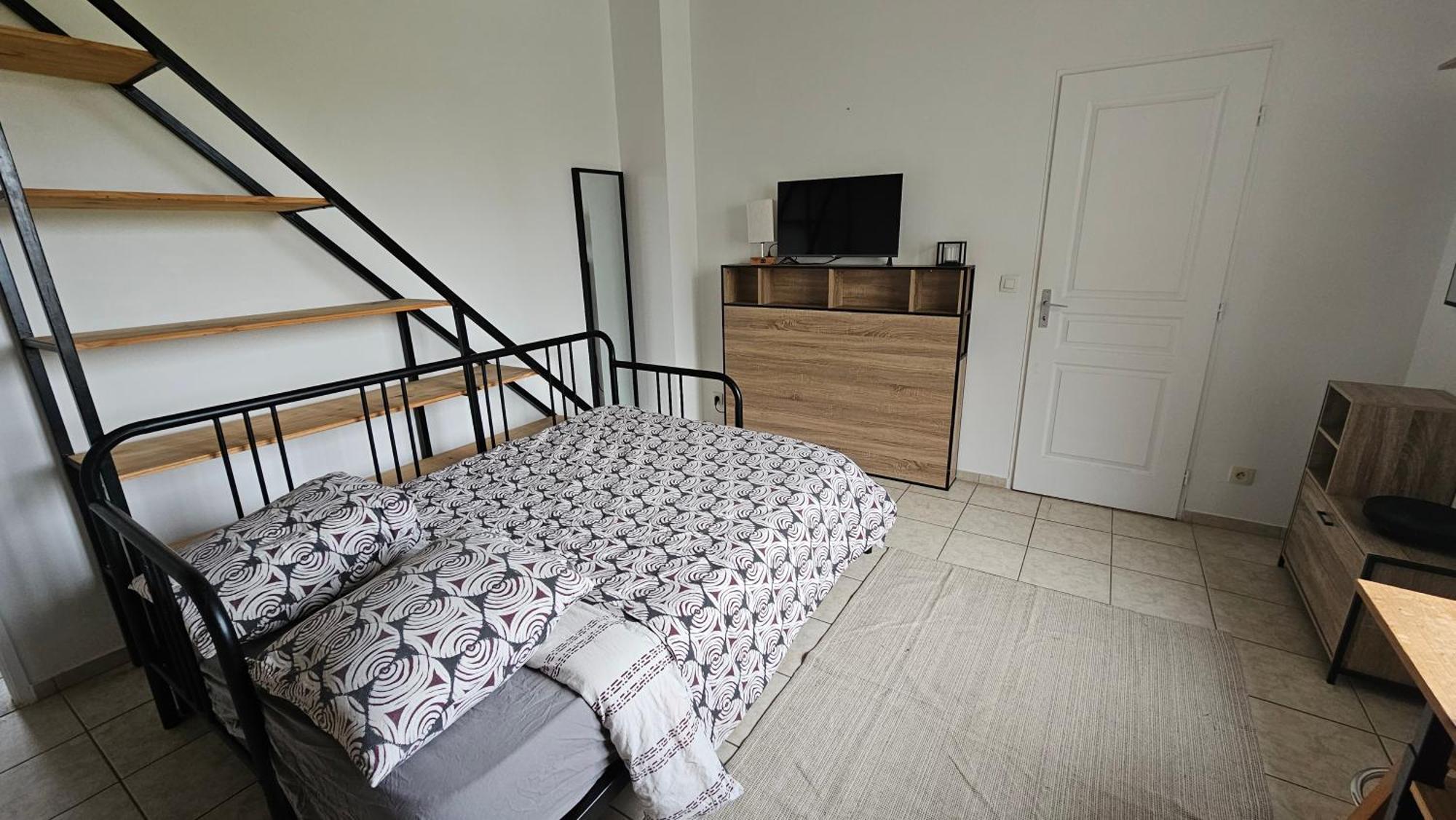 Bed To Rent - Maison Calme Avec Jacuzzi Sous Supplement * Bordeaux