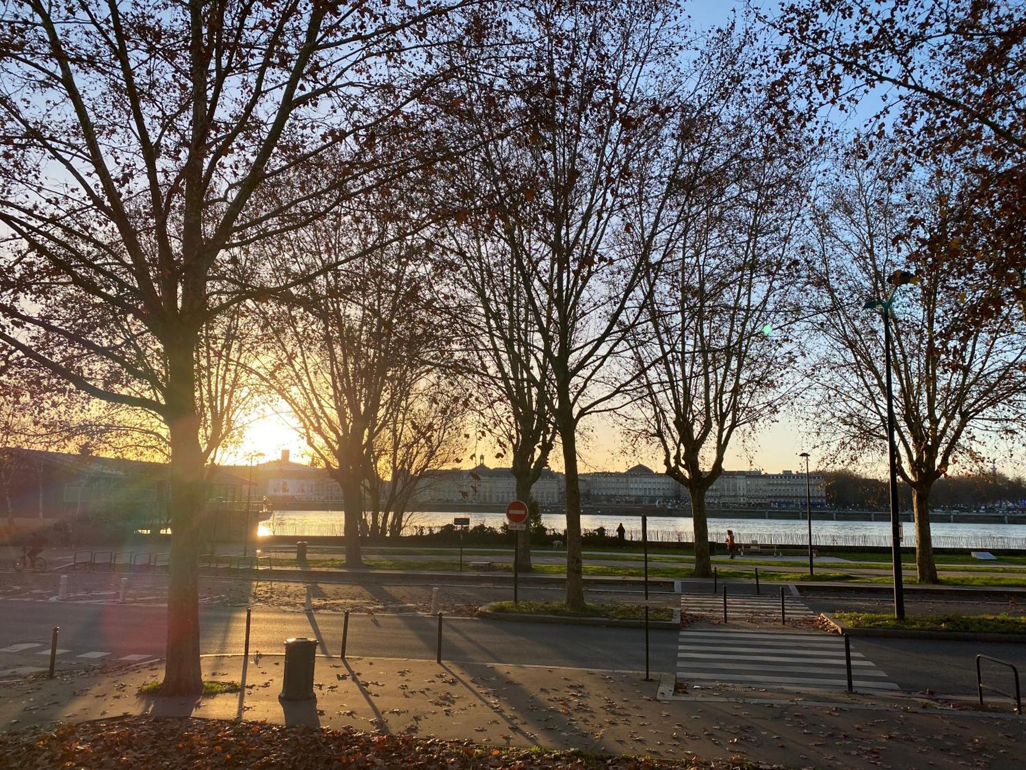 Apartamento Duplex Avec Vue Sur La Garonne Burdeos