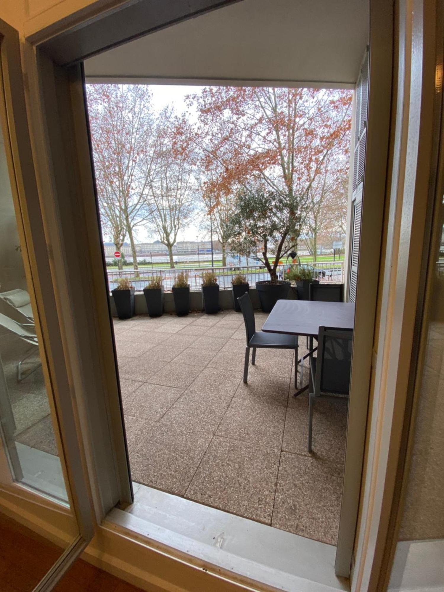 Apartamento Duplex Avec Vue Sur La Garonne Burdeos
