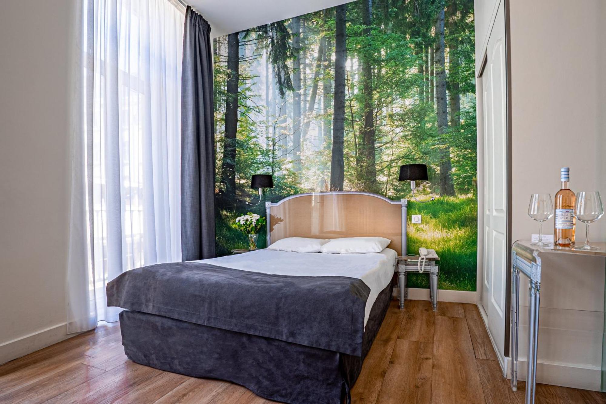 Bleu De Hotel 2*