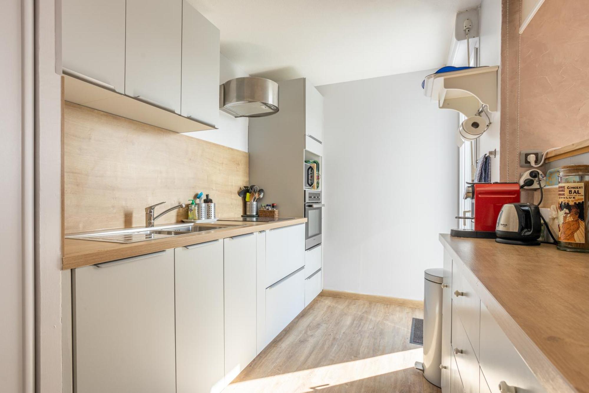 Apartment L'authentica - Free Parking & Wifi & Pool - Self Checkin - Ysyka