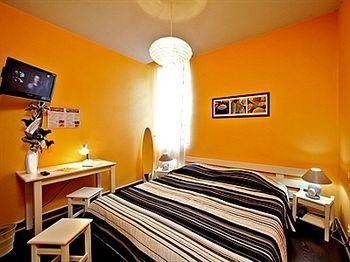 Le Belvedere De Belves Hotel