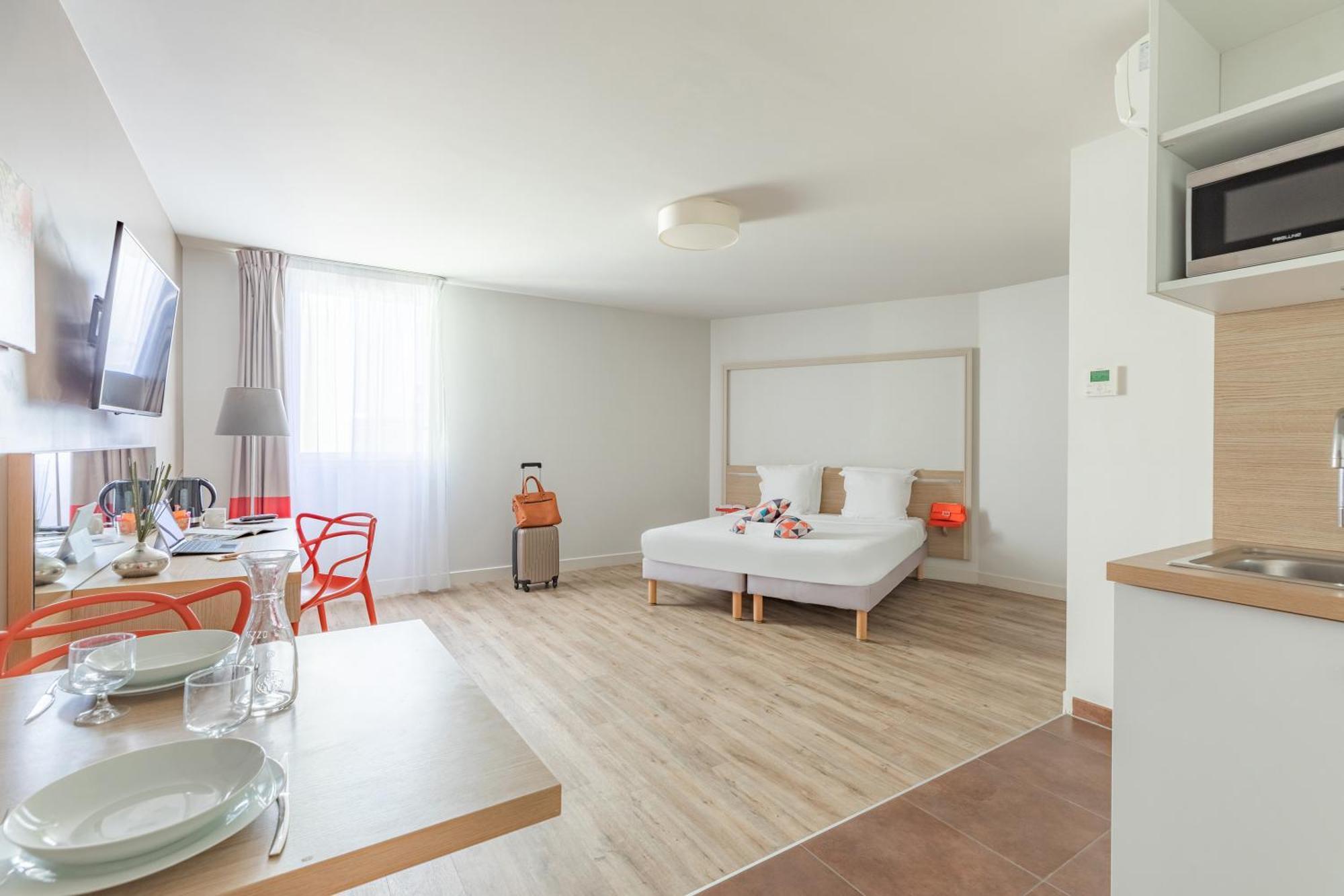 Aparthotel Appart'city Confort Chartrons 3*