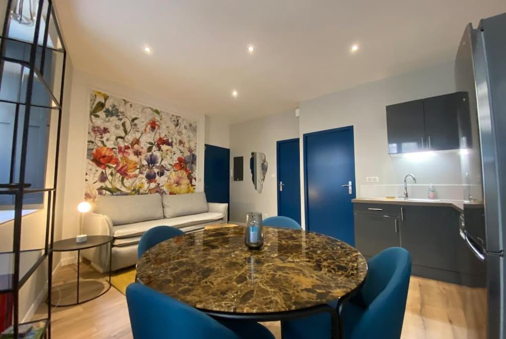 Cocon Des Chandeliers Appartement *
