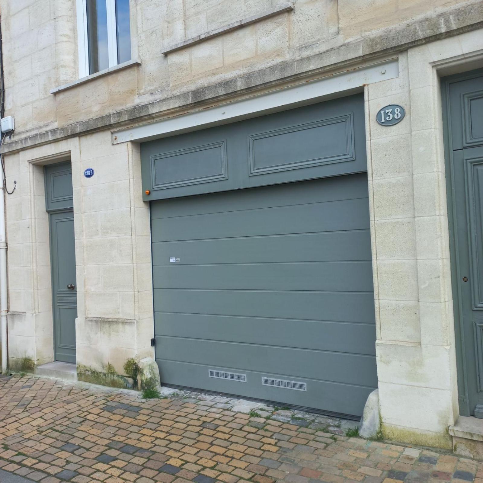 Apartamento Joli Petit Loft Dans échoppe Pierre Centre-ville *