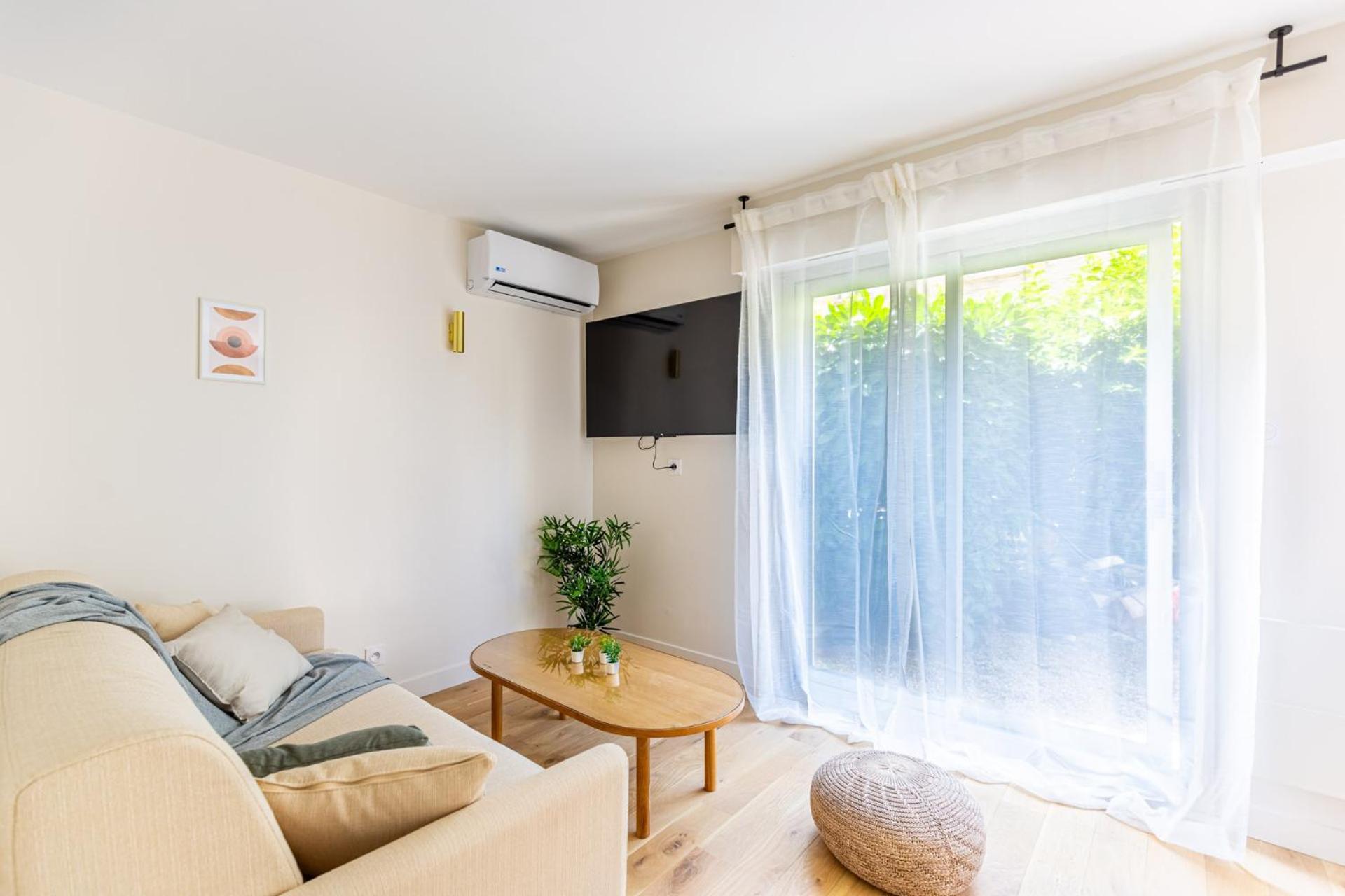 Lavie Maison Balneo Garden Flat Apartment
