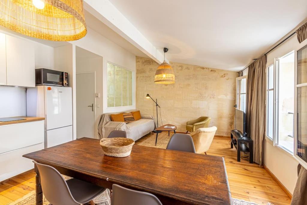 Apartment Jardin Public : T3 Renove Immeuble Pierre