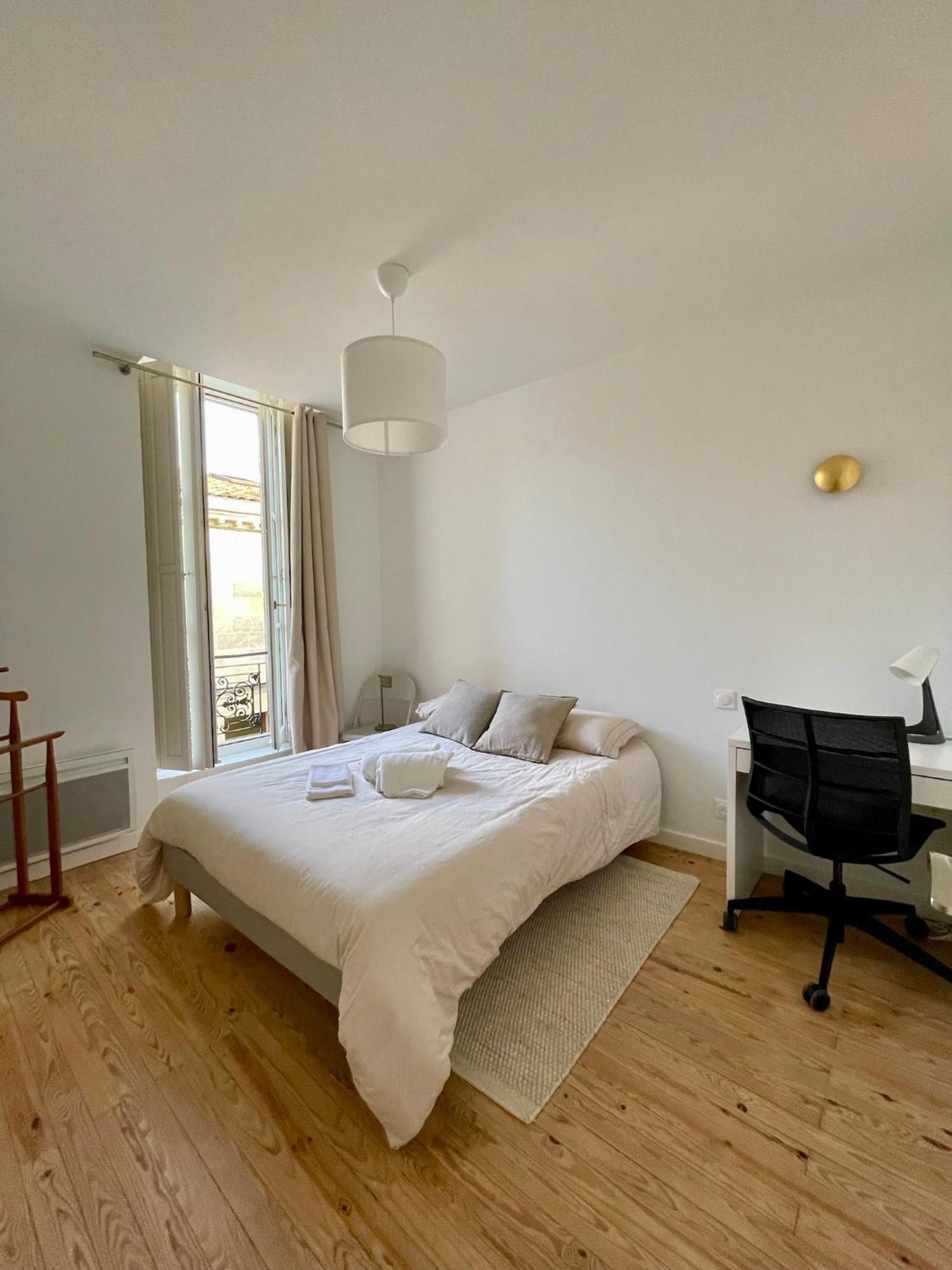 Apartment Montfaucon - Elegant & Terrasse Au Coeur De Bordeaux, Idealement Situe