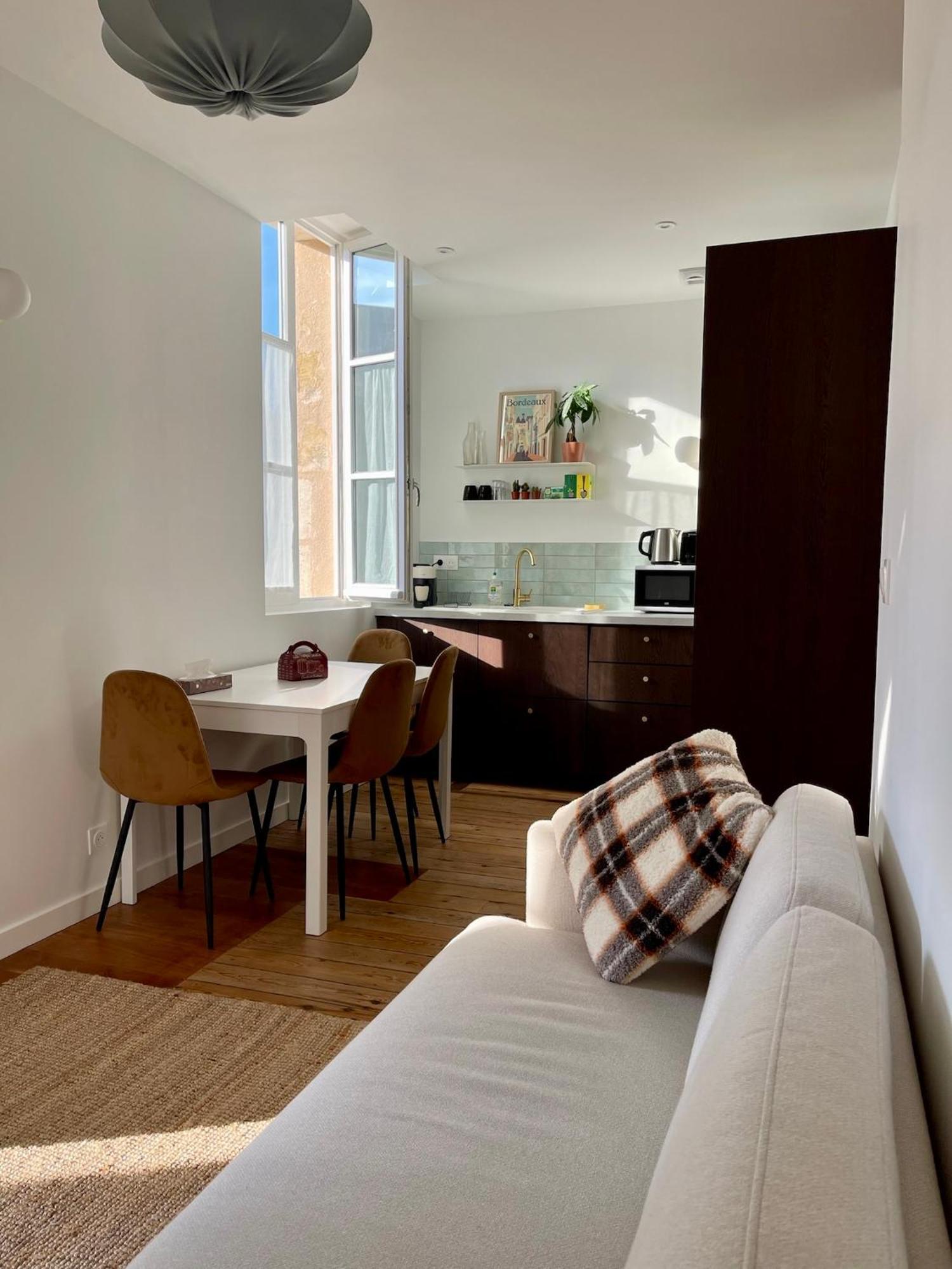 Montfaucon - Elegant & Terrasse Au Coeur De Bordeaux, Idealement Situe Apartment Bordeaux