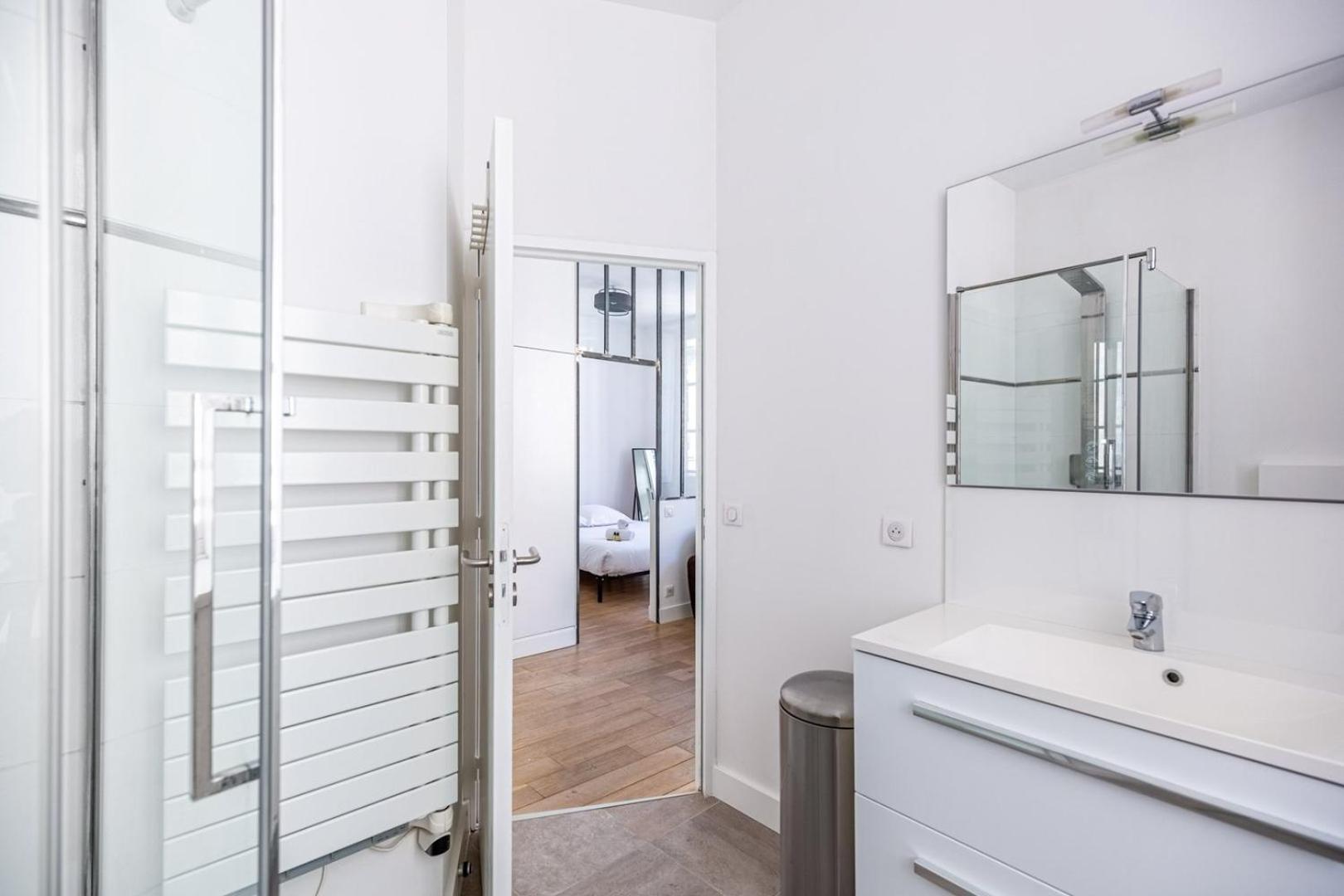 Guestready - A Bright Minimalism In The Centre Appartement Bordeaux