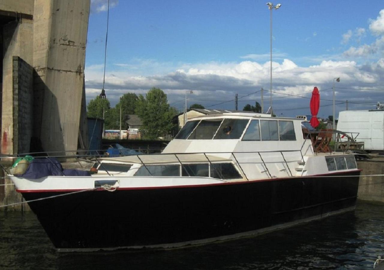 Le Bateau Ivre Hotel en barco Burdeos