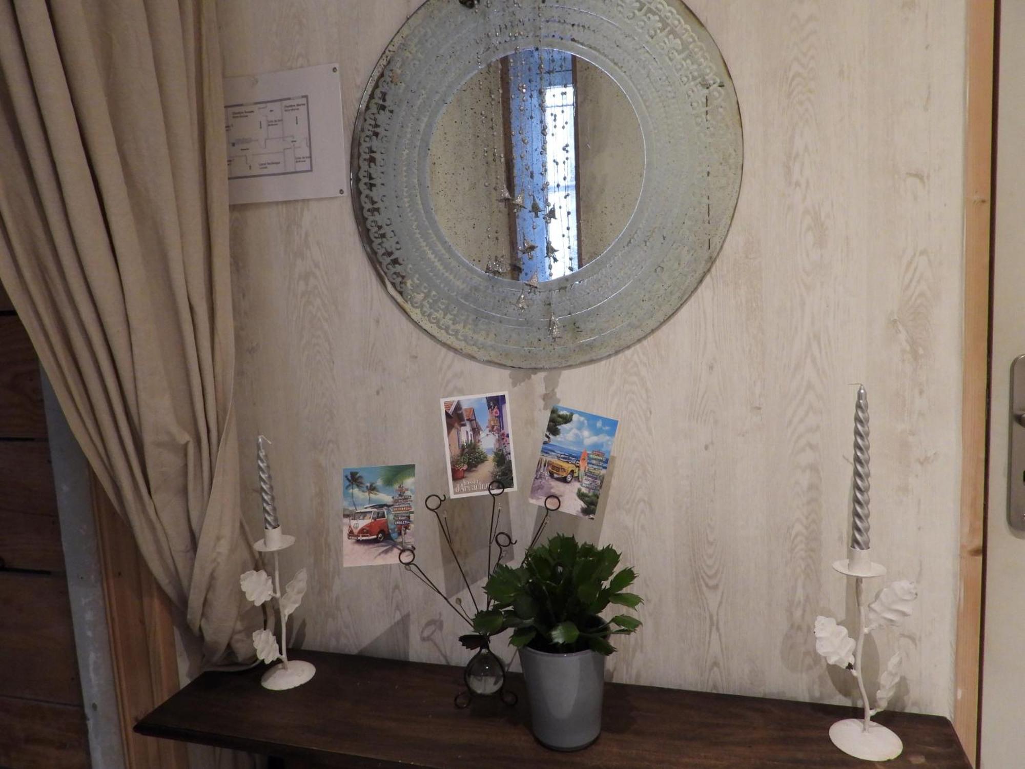 Le Miroir Aux Fees 2*