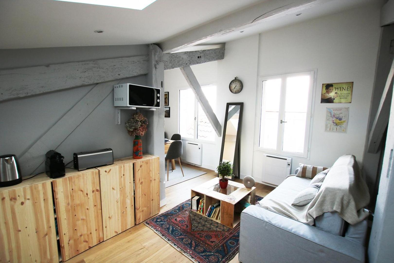 Guestready - Sunny Attic Near Grand Theatre Apartment *