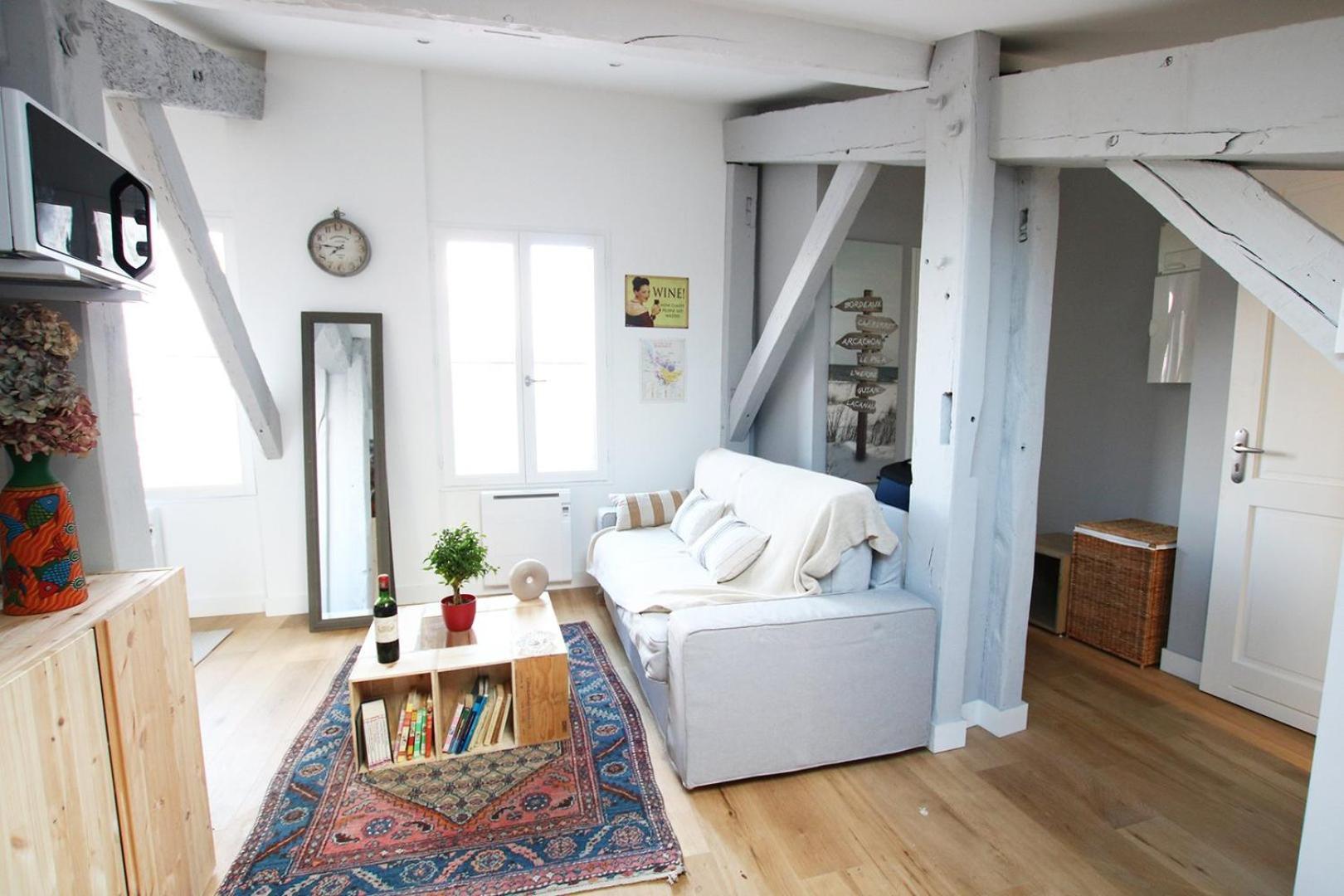 Guestready - Sunny Attic Near Grand Theatre Bordeaux