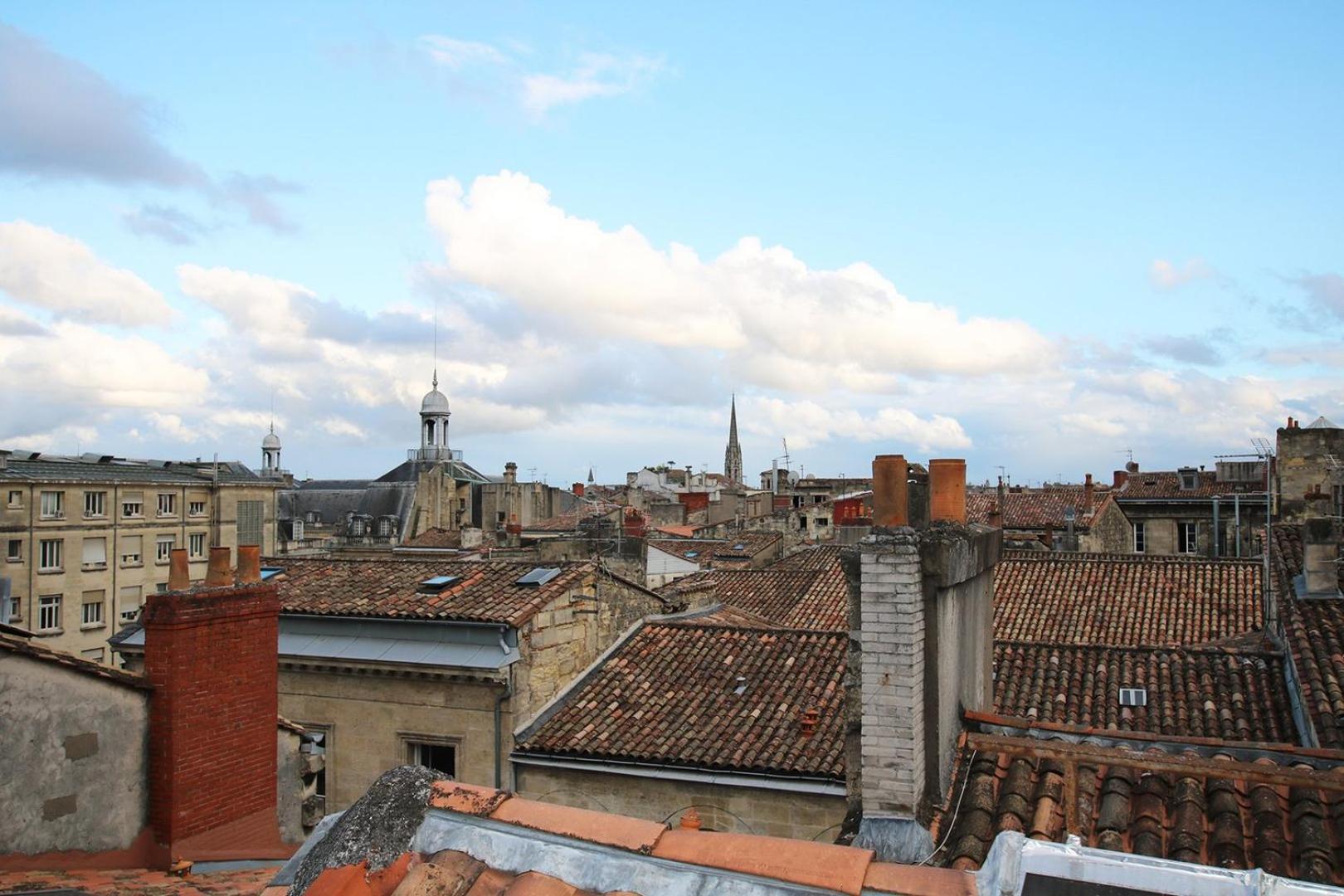Guestready - Sunny Attic Near Grand Theatre * Bordeaux