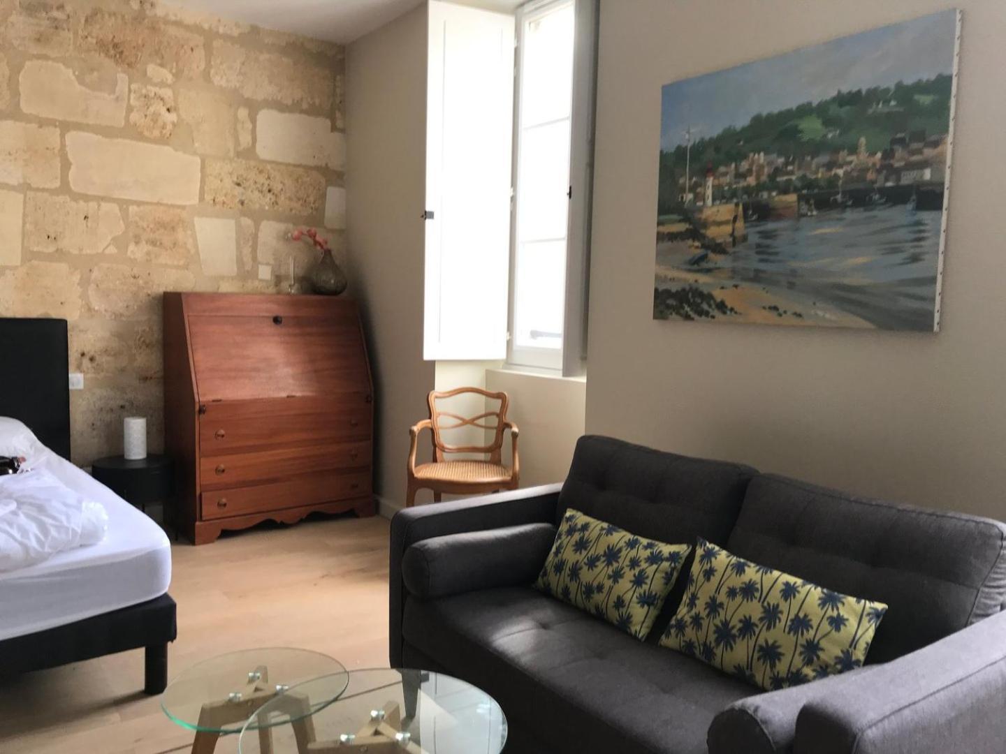 Guestready - Charming In Place De La Comédie Appartement *