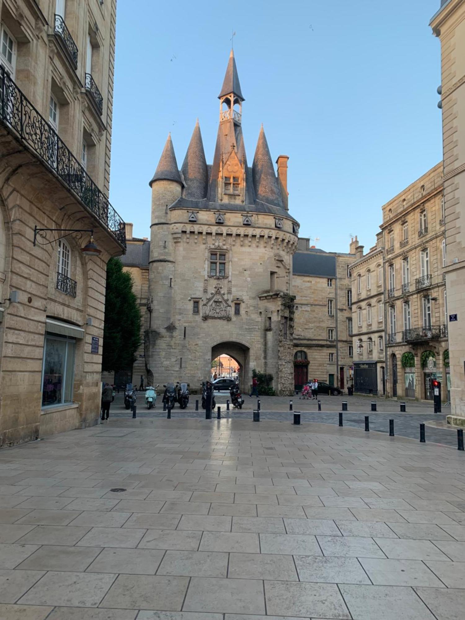 Bel Renove - Place Du Palais Avec Parking Apartment *