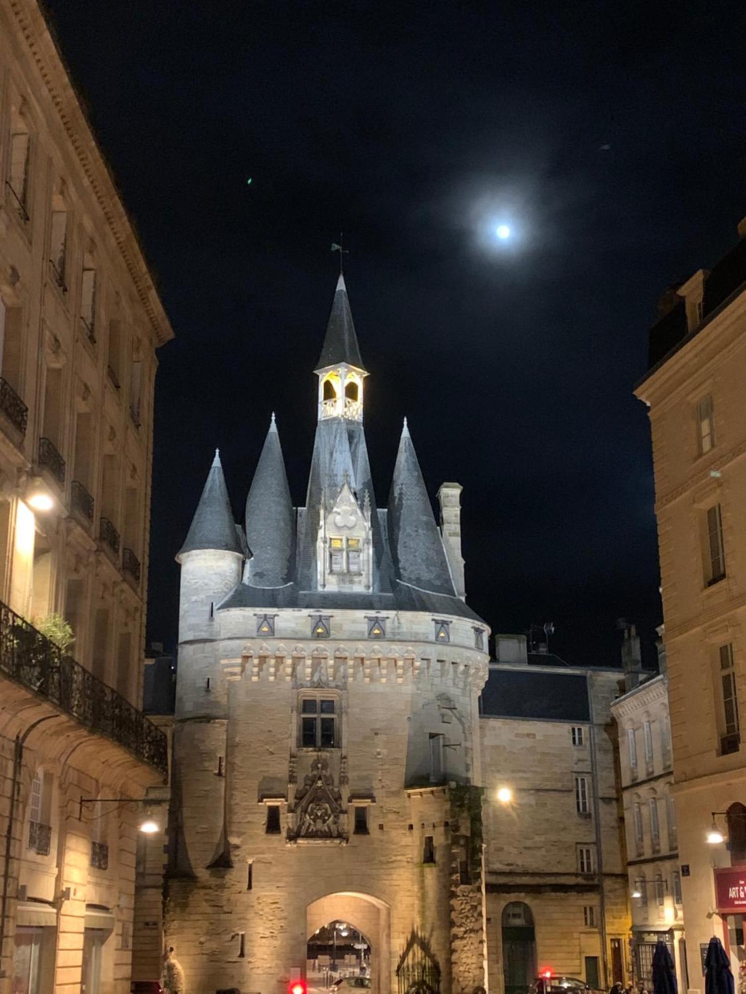 Bel Renove - Place Du Palais Avec Parking Apartment *
