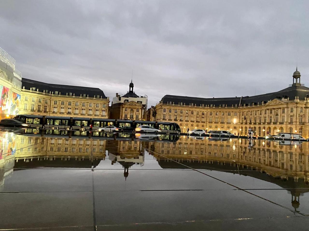 Bel Renove - Place Du Palais Avec Parking *