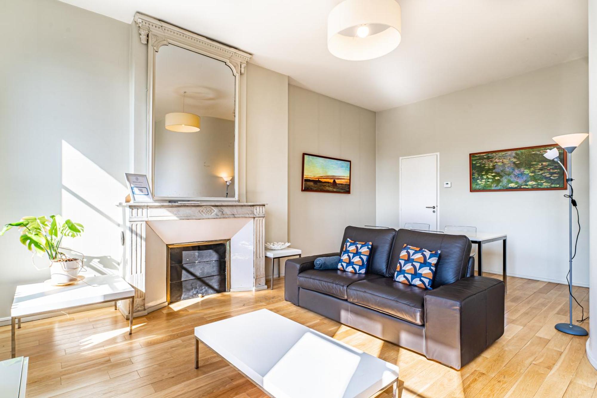 T3 De Prestige Proche Du Jardin Public De *