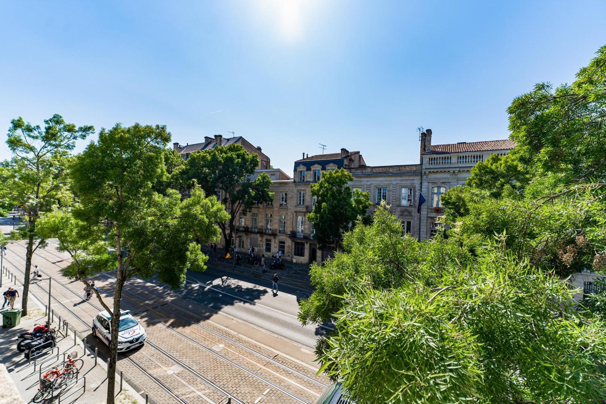 T3 De Prestige Proche Du Jardin Public De Apartamento