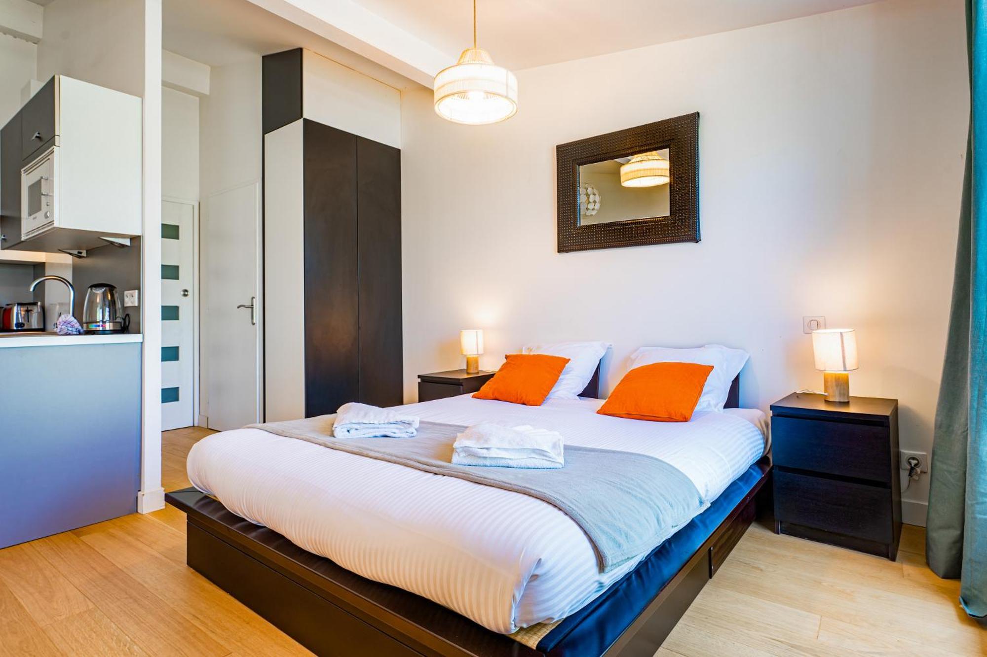 Apartment Superbe Climatise Avec Terrasse En Hyper Centre *