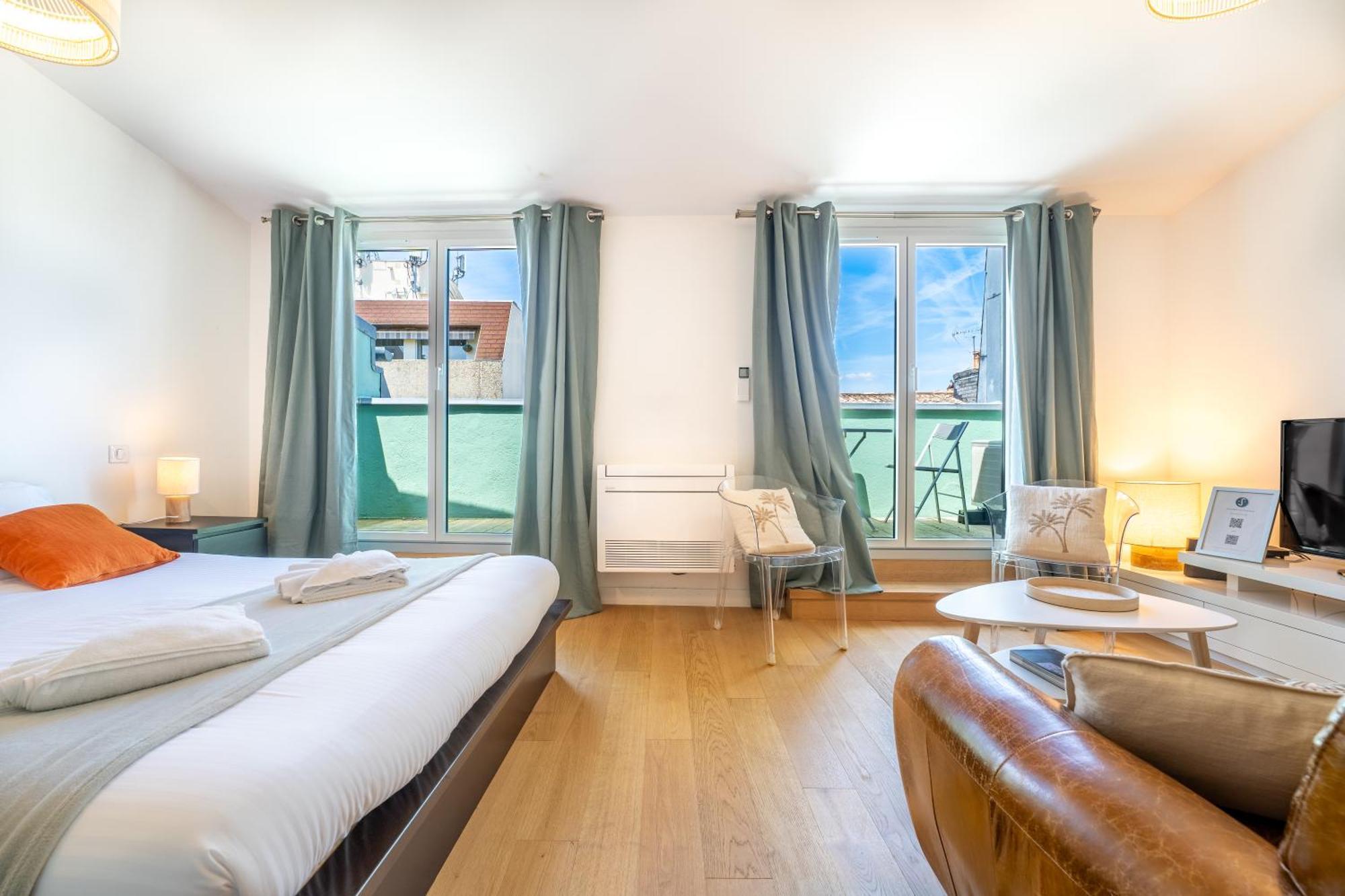Apartment Superbe Climatise Avec Terrasse En Hyper Centre Bordeaux