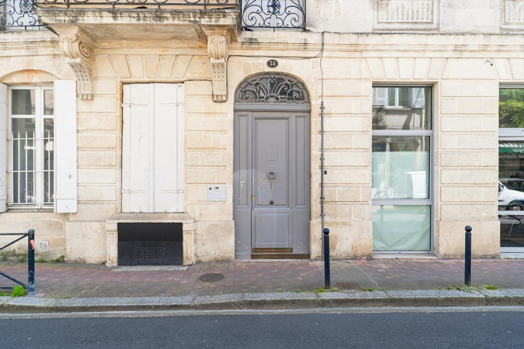 Superbe Climatise Avec Terrasse En Hyper Centre Apartment Bordeaux