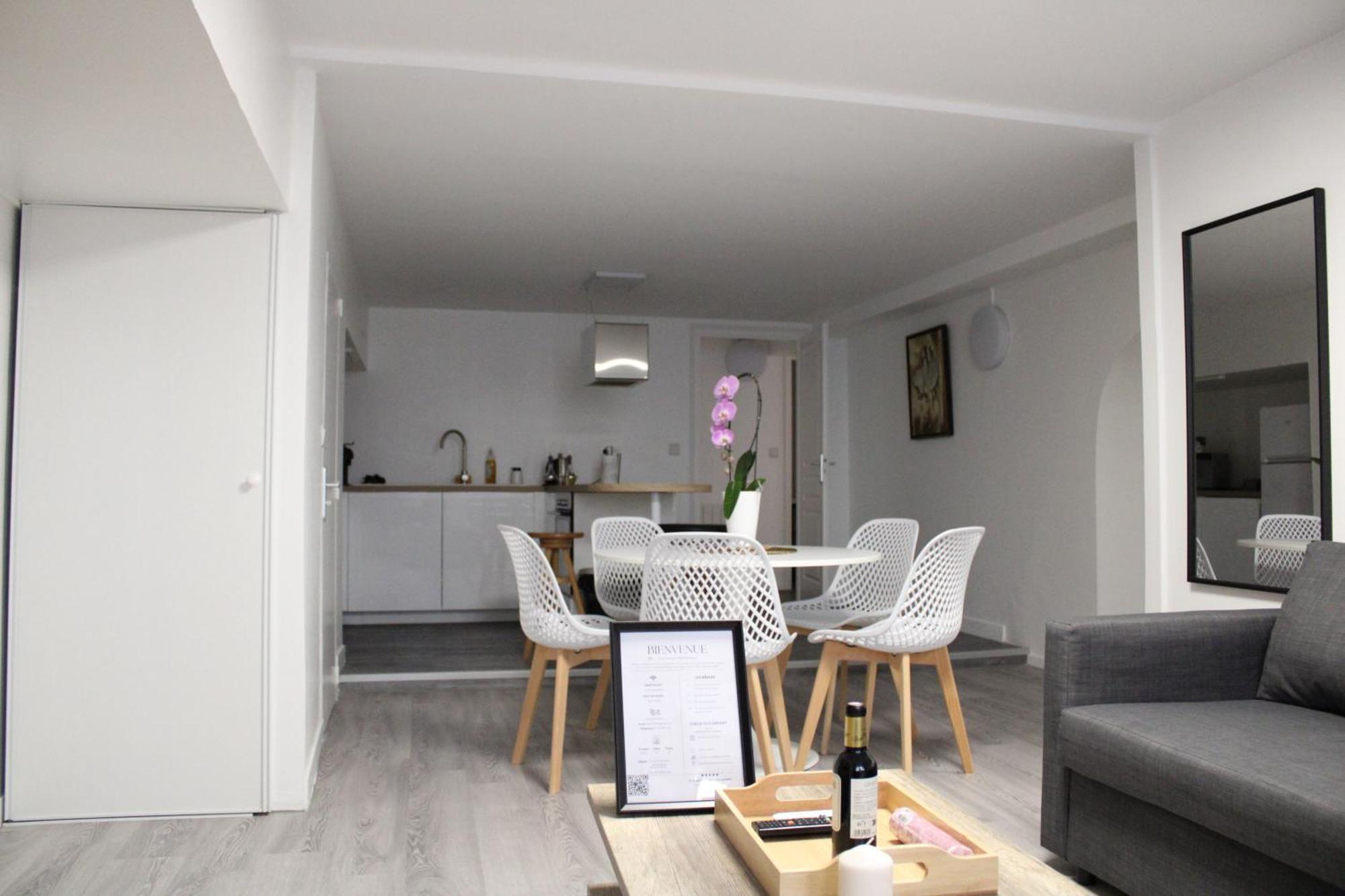 Bel Renove - Place Du Palais Avec Parking Appartement Bordeaux