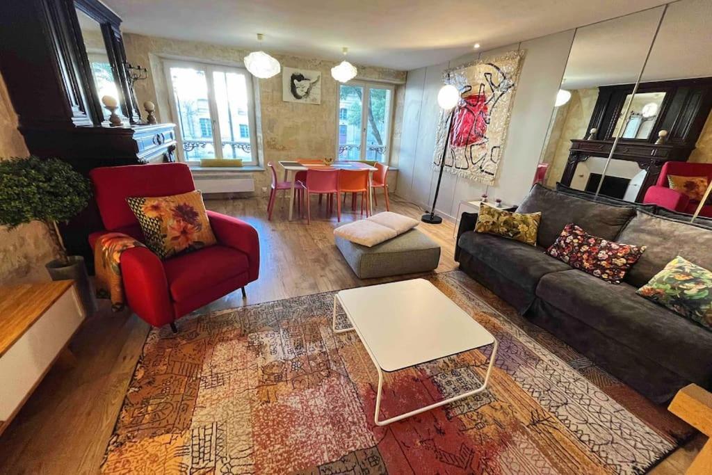 Appartement Grand T4 Design - Triangle D'or