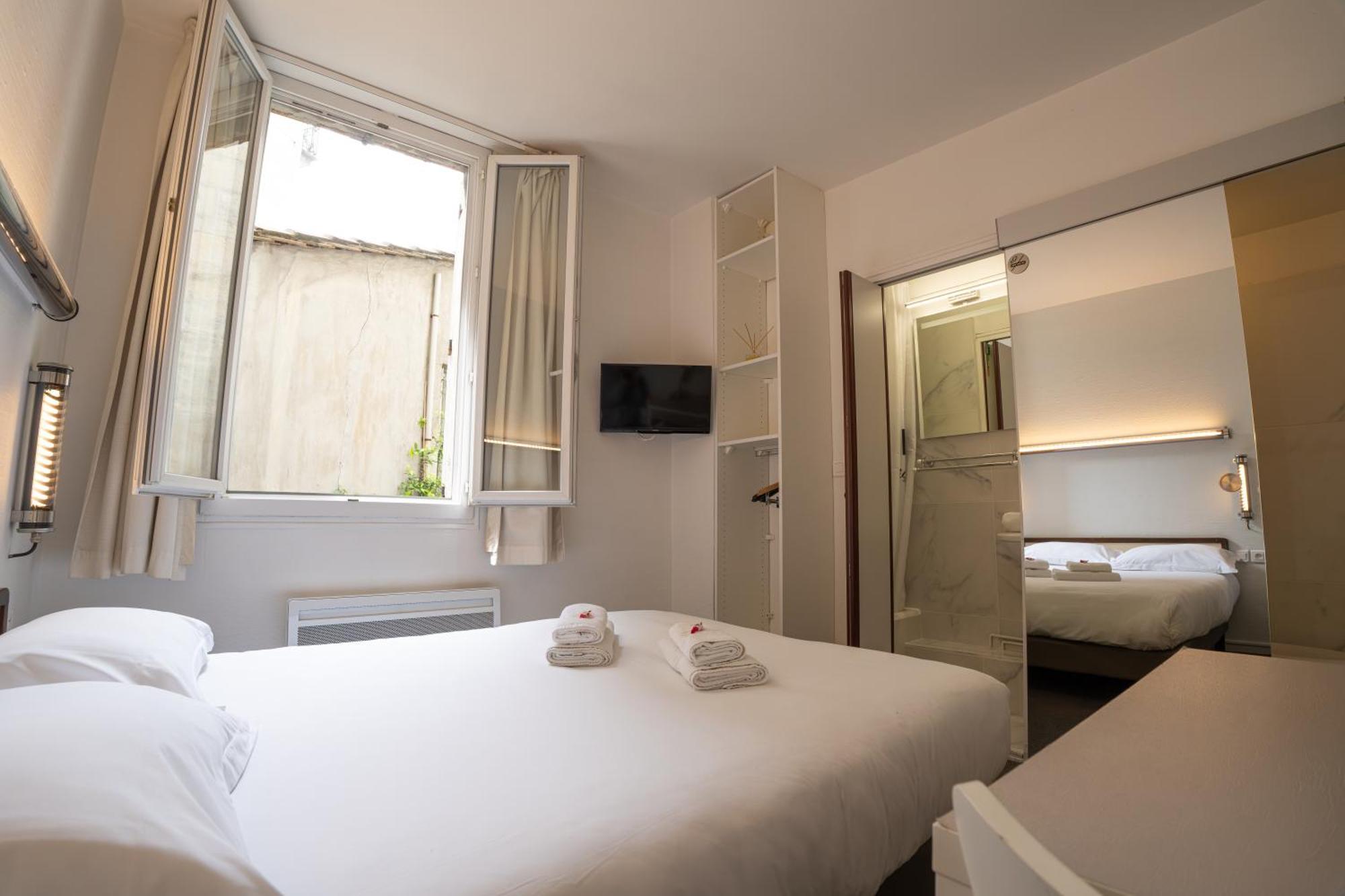 Hotel De France 2*