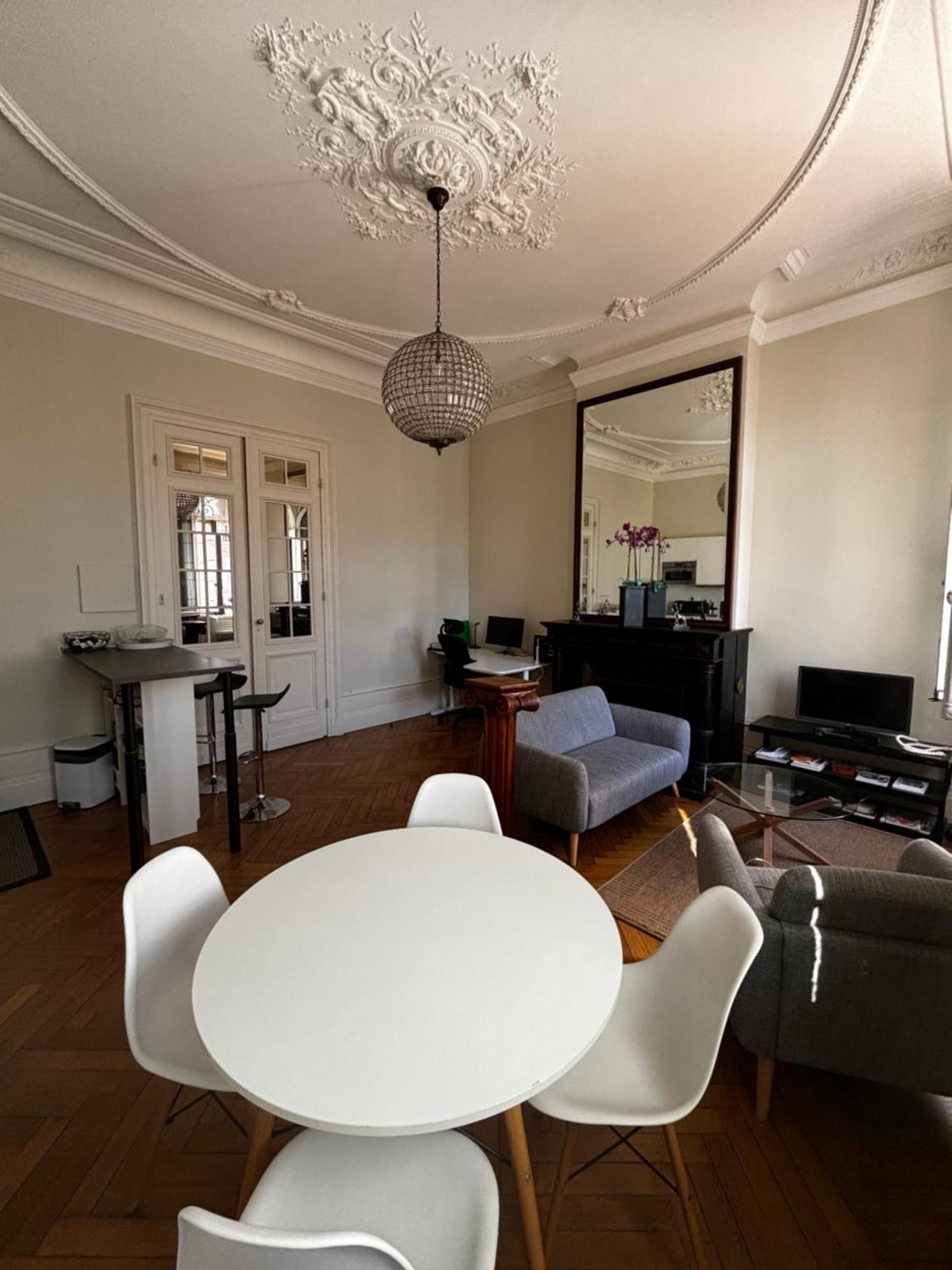 Apartment Splendide Haussmanien Bordeaux