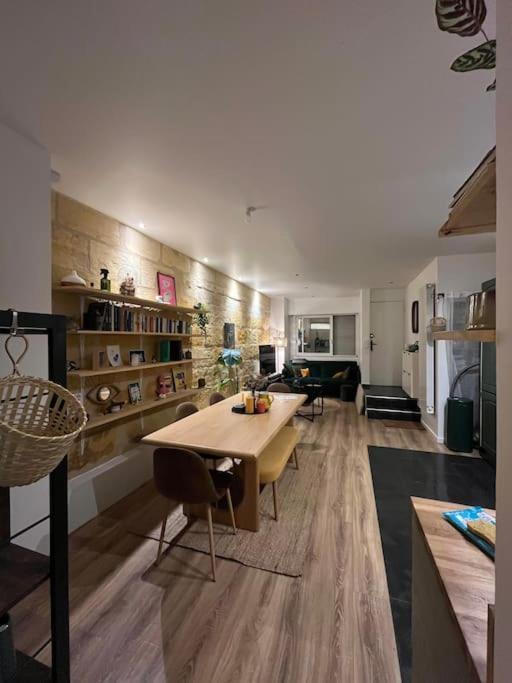 Apartamento Avec Cour Burdeos