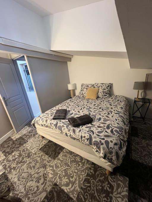 Apartamento Beaux T2 Et T3 Climatises Dans Le Triangle D'or Burdeos