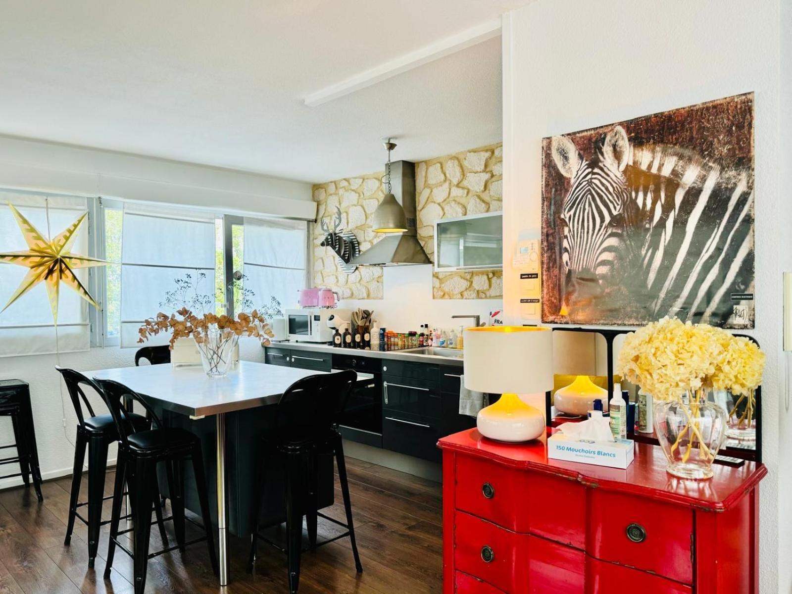Loft Atypique13om2-salon De 40m2, Rooftop Et Patio Couvert Dep Tardif 13h-pkg