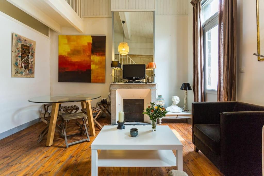85m2 With Big Terrace Bordeaux