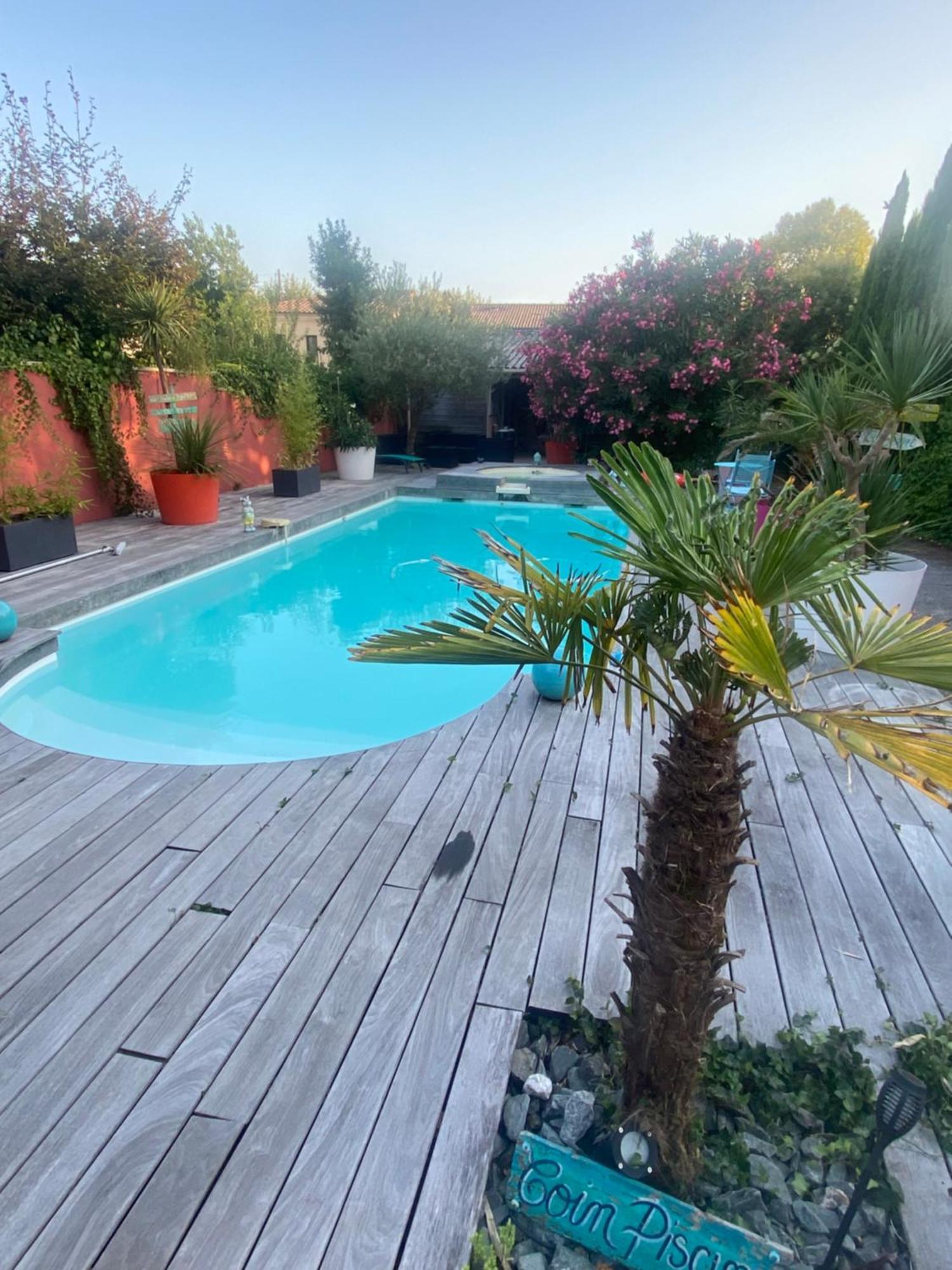 45m2 A Avec Acces Piscine Appartement