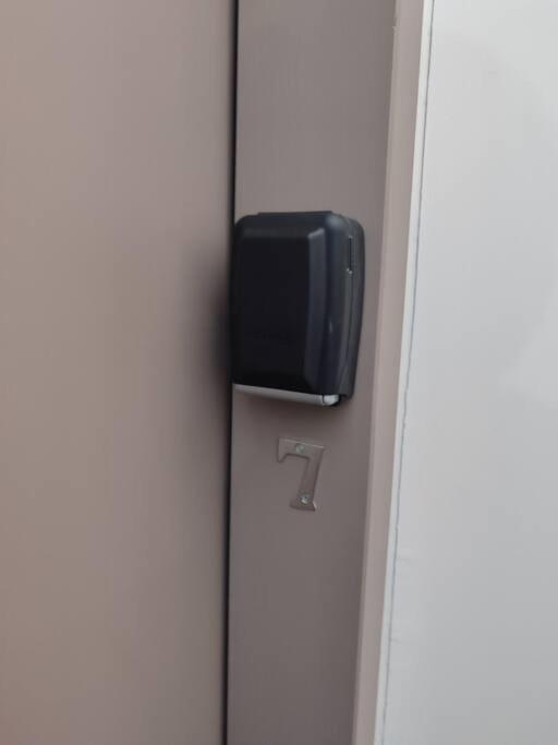 1er Etage Sur Cour Aux Chartrons *